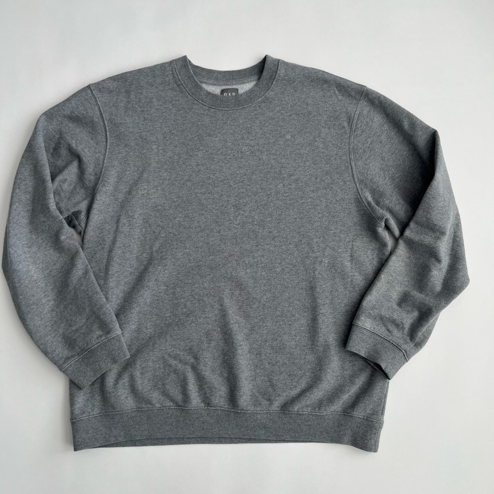 Gap Men's Classic Gray Crewneck Sweatshirt